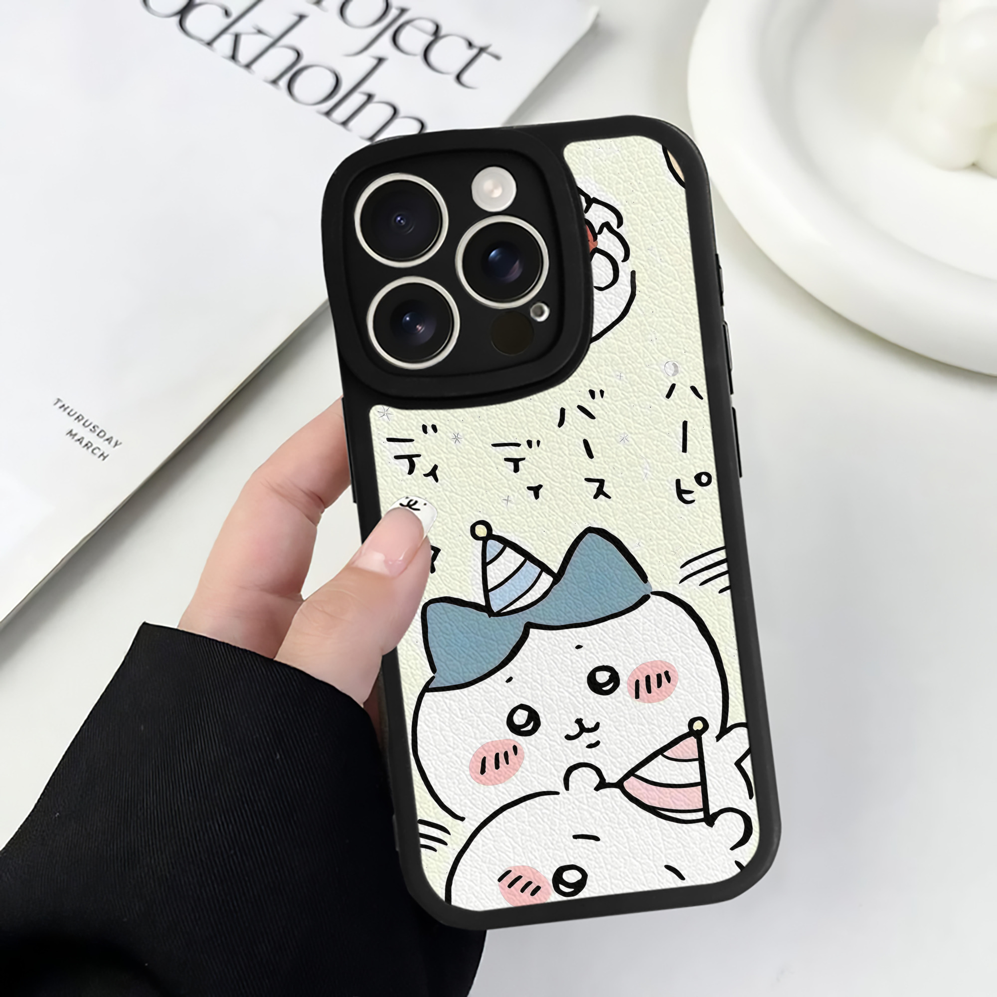 （画像用） ちいかわ Chii-kawa 【iPhone 16シリーズ対応】シリコンスマホケース（レザー調） 材質：シリコン